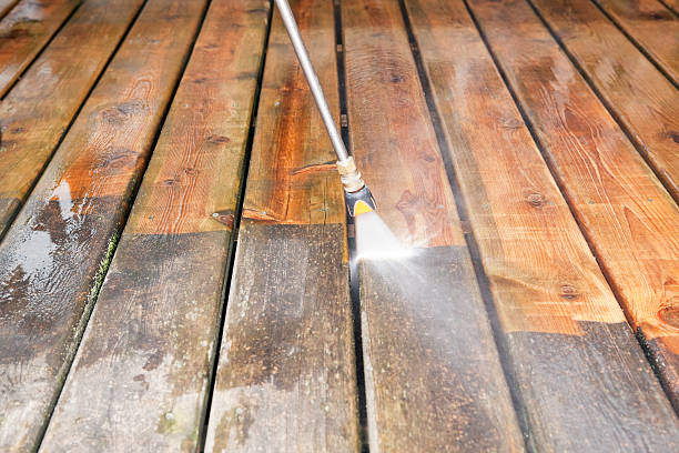 Professional Pressure Washing Services in Lakeport, CA